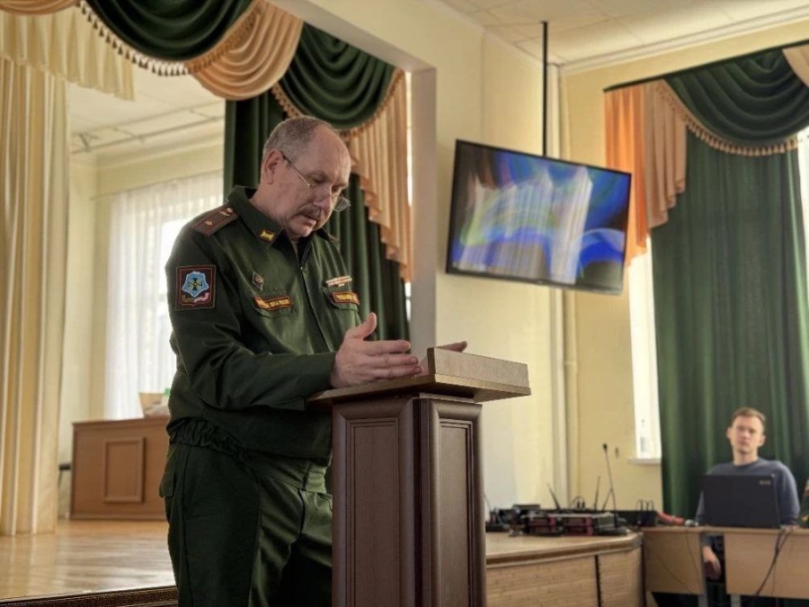 О плюсах службы по контракту в войсках БПЛА рассказали студентам Адыгеи